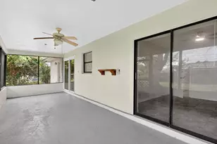 941 SE Atlantus Ave, Port Saint Lucie, FL 34983 - Photo 33