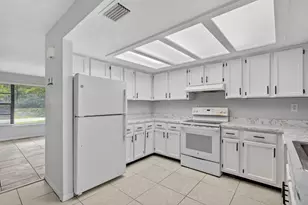 941 SE Atlantus Ave, Port Saint Lucie, FL 34983 - Photo 15
