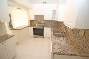 4454 W Tradewinds Ave W, Lauderdale by the Sea, FL 33308 - Photo 5