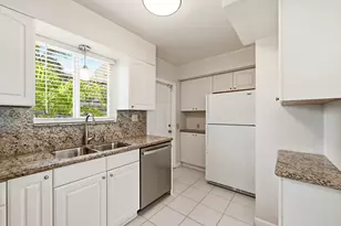 4454 W Tradewinds Ave W, Lauderdale by the Sea, FL 33308 - Photo 13