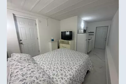 340 N 70th Terrace #A, Hollywood, FL 33024 - Photo 3