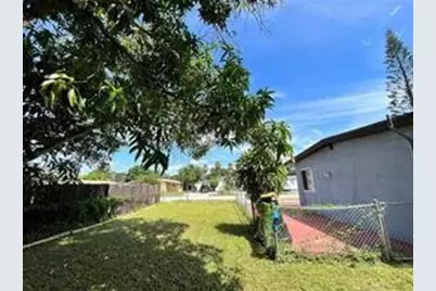 2900 NW 5th Court, Fort Lauderdale, FL 33311 - Photo 3