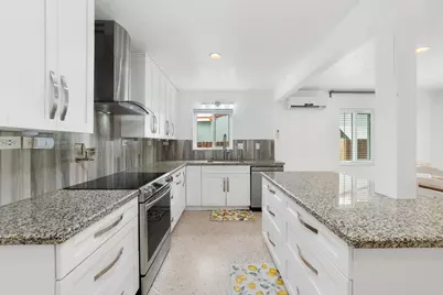 245 SW 5th Street, Dania Beach, FL 33004 - Photo 9