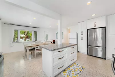 245 SW 5th Street, Dania Beach, FL 33004 - Photo 11