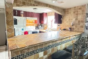1185 Alto Rd, Lake Worth, FL 33462 - Photo 3