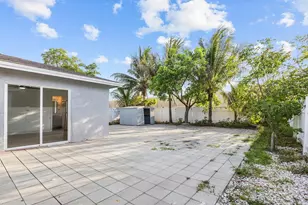 1561 NW 7th Ln, Pompano Beach, FL 33060 - Photo 23