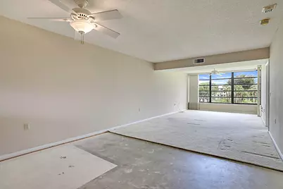 3526 Whitehall Drive #302, West Palm Beach, FL 33401 - Photo 7