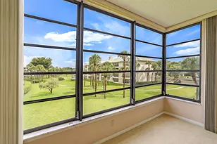3526 Whitehall Dr, West Palm Beach, FL 33401 - Photo 11