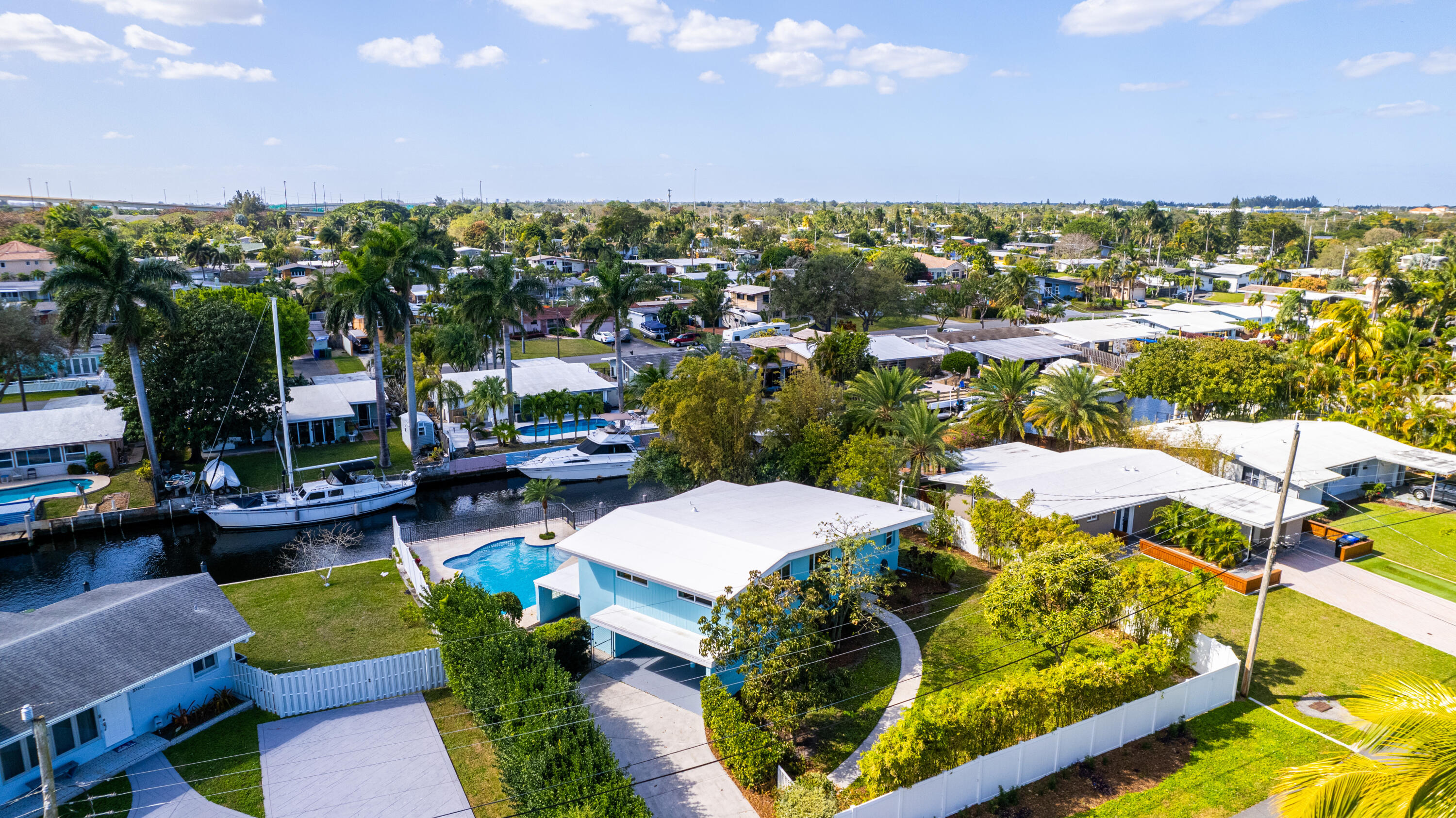 2631 Key Largo Ln main architectural view