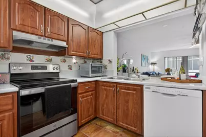 172 W Laurel Drive #1102, Margate, FL 33063 - Photo 7