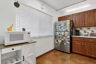 172 W Laurel Dr, Margate, FL 33063 - Photo 5