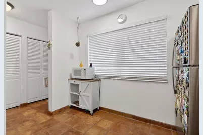 172 W Laurel Drive #1102, Margate, FL 33063 - Photo 9