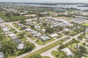 1611 4th Ave, Vero Beach, FL 32960 - Photo 35