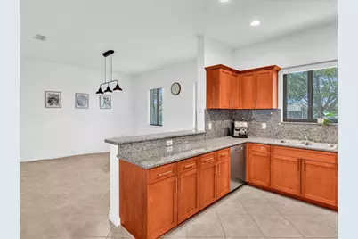 2414 Venetian Way, Boynton Beach, FL 33426 - Photo 9