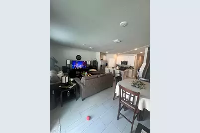 526 Salisbury Circle, Fort Pierce, FL 34982 - Photo 5