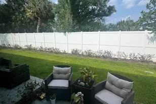 526 Salisbury Cir, Fort Pierce, FL 34982 - Photo 15