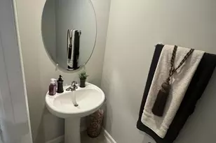 526 Salisbury Cir, Fort Pierce, FL 34982 - Photo 3