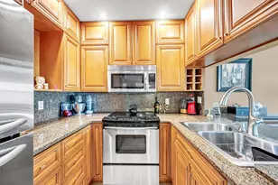 615 NE 12th Ave, Fort Lauderdale, FL 33304 - Photo 13