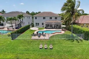4299 Laurel Ridge Cir, Weston, FL 33331 - Photo 3