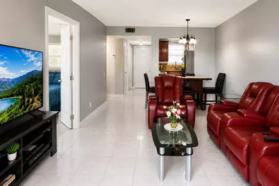 2750 W Sunrise Lakes Drive W #112, Sunrise, FL 33322 - Photo 5