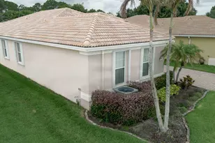 4376 NW Oakbrook Cir, Jensen Beach, FL 34957 - Photo 27