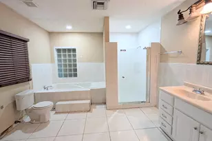 455 Janice Ave, South Bay, FL 33493 - Photo 17