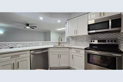 400 Scotia Drive #203, Hypoluxo, FL 33462 - Photo 3