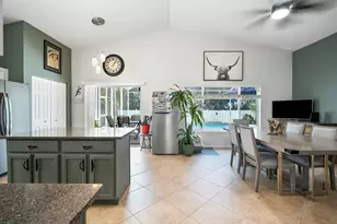 2480 SE Springtree Pl, Stuart, FL 34997 - Photo 7