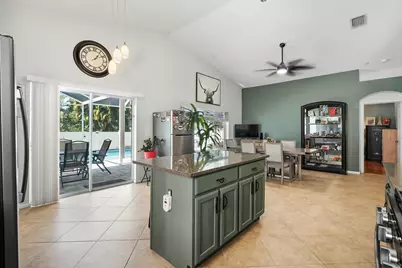 2480 SE Springtree Place, Stuart, FL 34997 - Photo 11