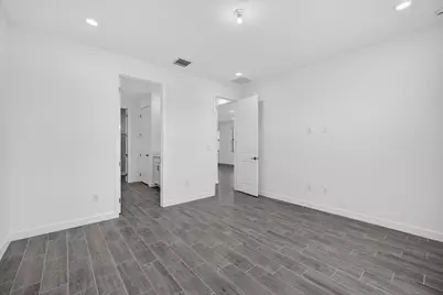10644 NW Wilgrove Lane, Port Saint Lucie, FL 34987 - Photo 15