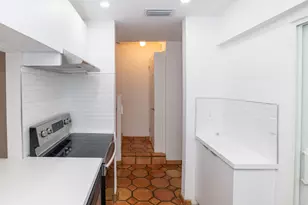 715 NE 1st St, Fort Lauderdale, FL 33301 - Photo 7
