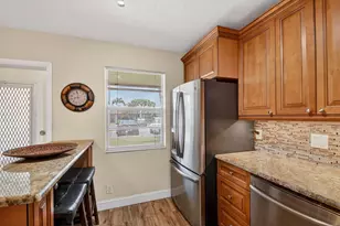 112 Lake Olive Dr, Royal Palm Beach, FL 33411 - Photo 7