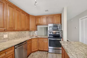 112 Lake Olive Dr, Royal Palm Beach, FL 33411 - Photo 9