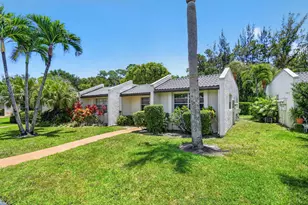 112 Lake Olive Dr, Royal Palm Beach, FL 33411 - Photo 5