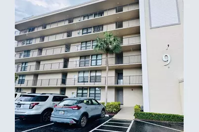 9 Royal Palm Way #102, Boca Raton, FL 33432 - Photo 1