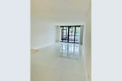 9 Royal Palm Way #102, Boca Raton, FL 33432 - Photo 9