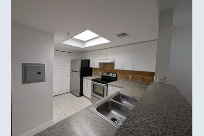 5001 Wiles Road #105, Coconut Creek, FL 33073 - Photo 9