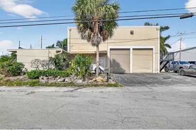 13 SW 10th Street, Deerfield Beach, FL 33441 - Photo 9