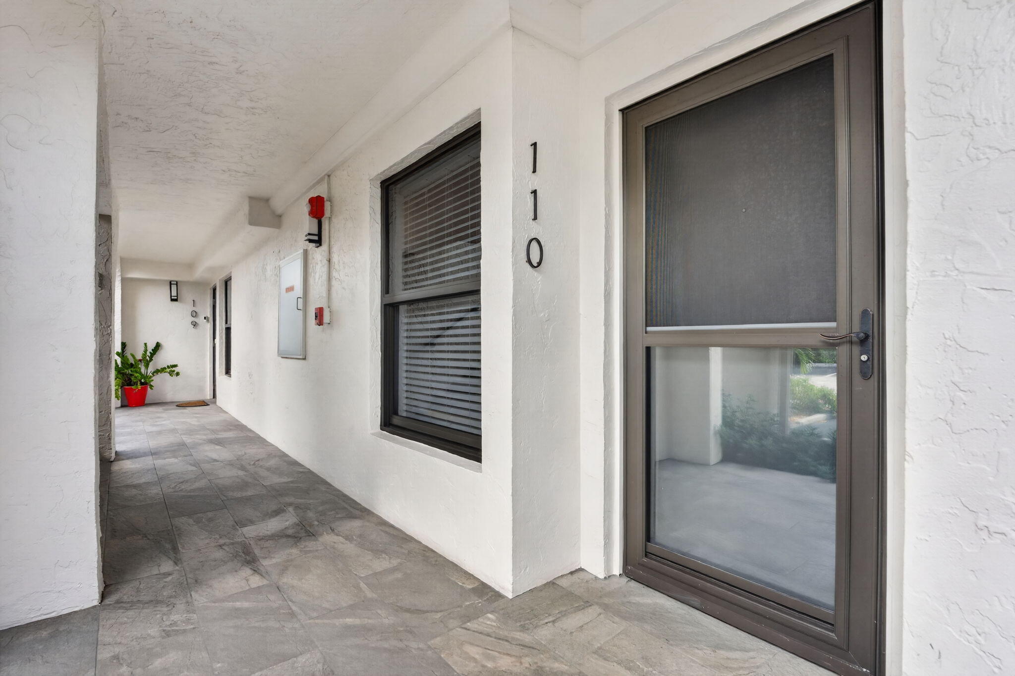 1627 Riverview Rd #110 - 1627 Riverview Rd #110, Deerfield Beach, FL 33441 Luxury Property | Jose Angel Pina