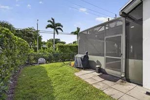 102 E Royal Pine Circle, Royal Palm Beach, FL 33411 - Photo 21