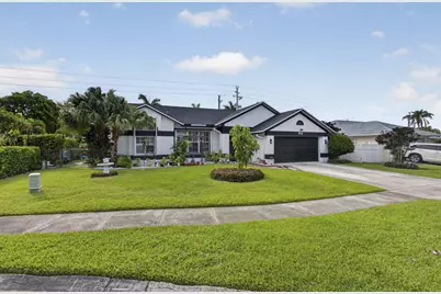 102 E Royal Pine Cir Court, Royal Palm Beach, FL 33411 - Photo 11