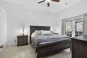 102 E Royal Pine Circle, Royal Palm Beach, FL 33411 - Photo 11
