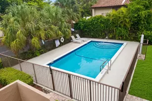 10571 Royal Palm Blvd, Coral Springs, FL 33065 - Photo 11
