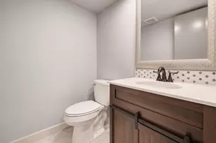 2900 N Course Dr, Pompano Beach, FL 33069 - Photo 23