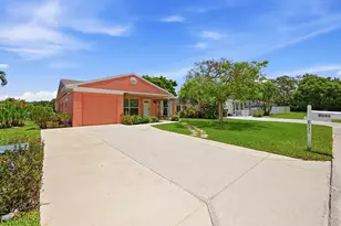 8131 Country Park Dr, Boca Raton, FL 33433 - Photo 3