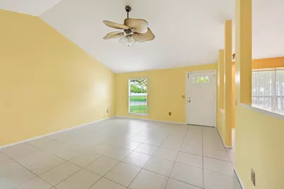 8131 Countrypark Drive, Boca Raton, FL 33433 - Photo 9