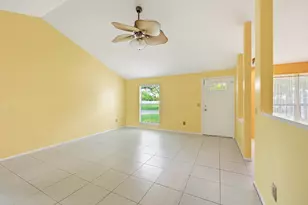 8131 Country Park Dr, Boca Raton, FL 33433 - Photo 9