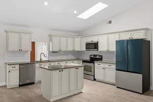 371 SW Butler Ave, Port Saint Lucie, FL 34983 - Photo 7