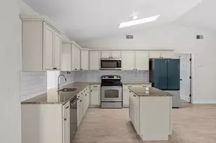 371 SW Butler Ave, Port Saint Lucie, FL 34983 - Photo 9