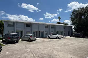 622 S 11th St, Fort Pierce, FL 34950 - Photo 1